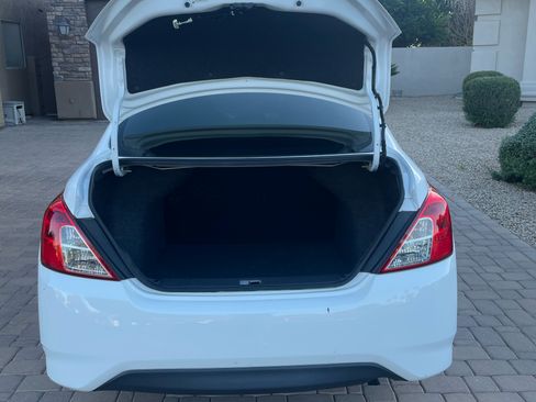 Used 2019 Nissan Versa S image 20