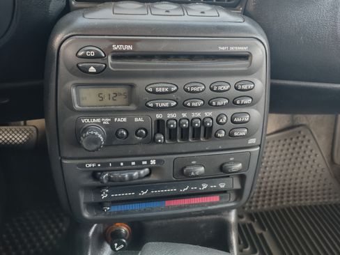 Used 1999 Saturn S-Series SC2 image 19