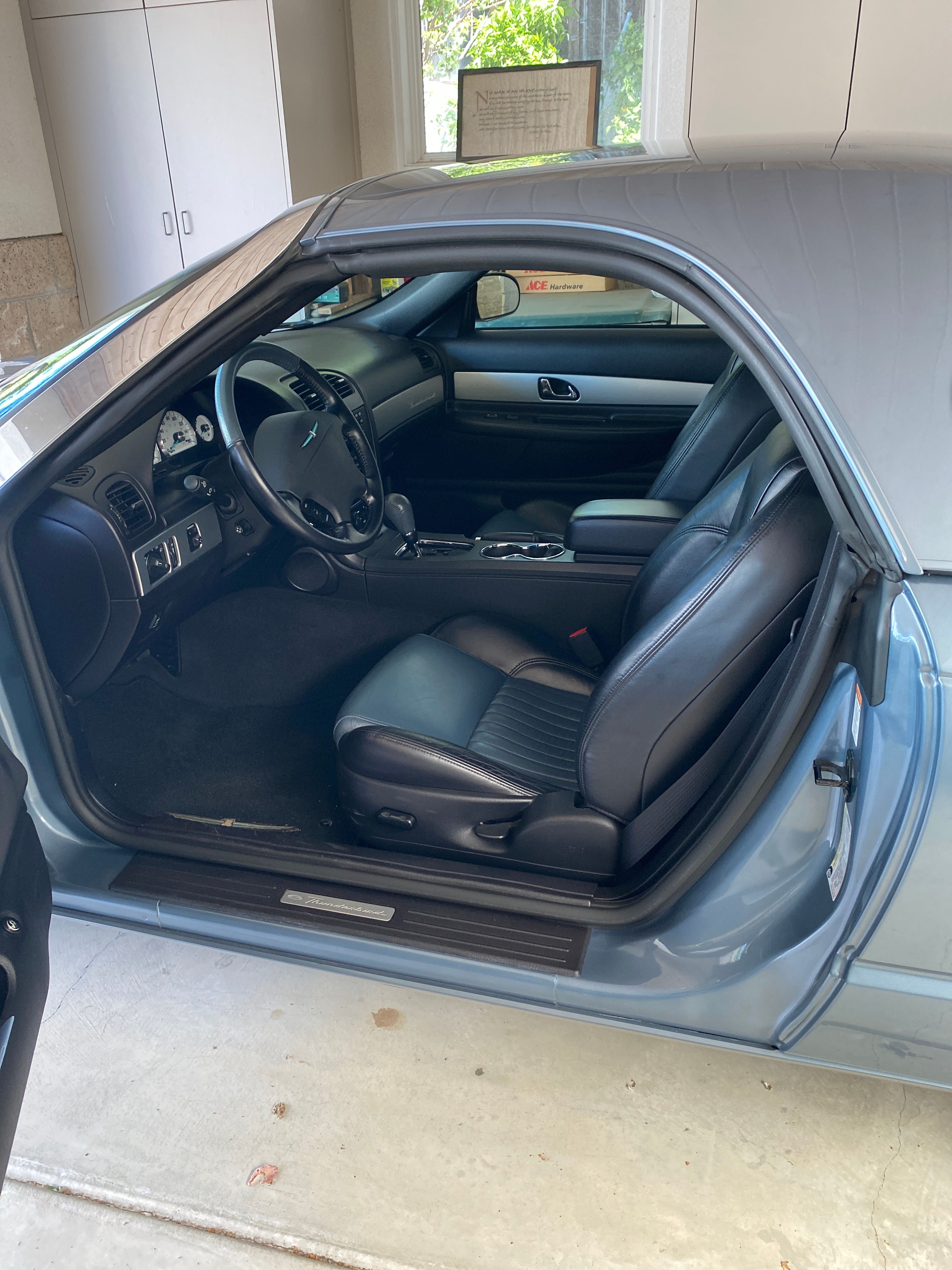 Used 2005 Ford Thunderbird Deluxe RWD image 24