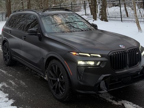Used 2023 BMW X7 M60i w/ Executive Package AWD/4WD image 2