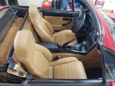 Used 1994 MAZDA MX-5 Miata image 17