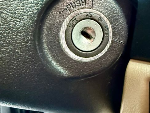 Used 2019 Toyota Sequoia Limited AWD/4WD image 12