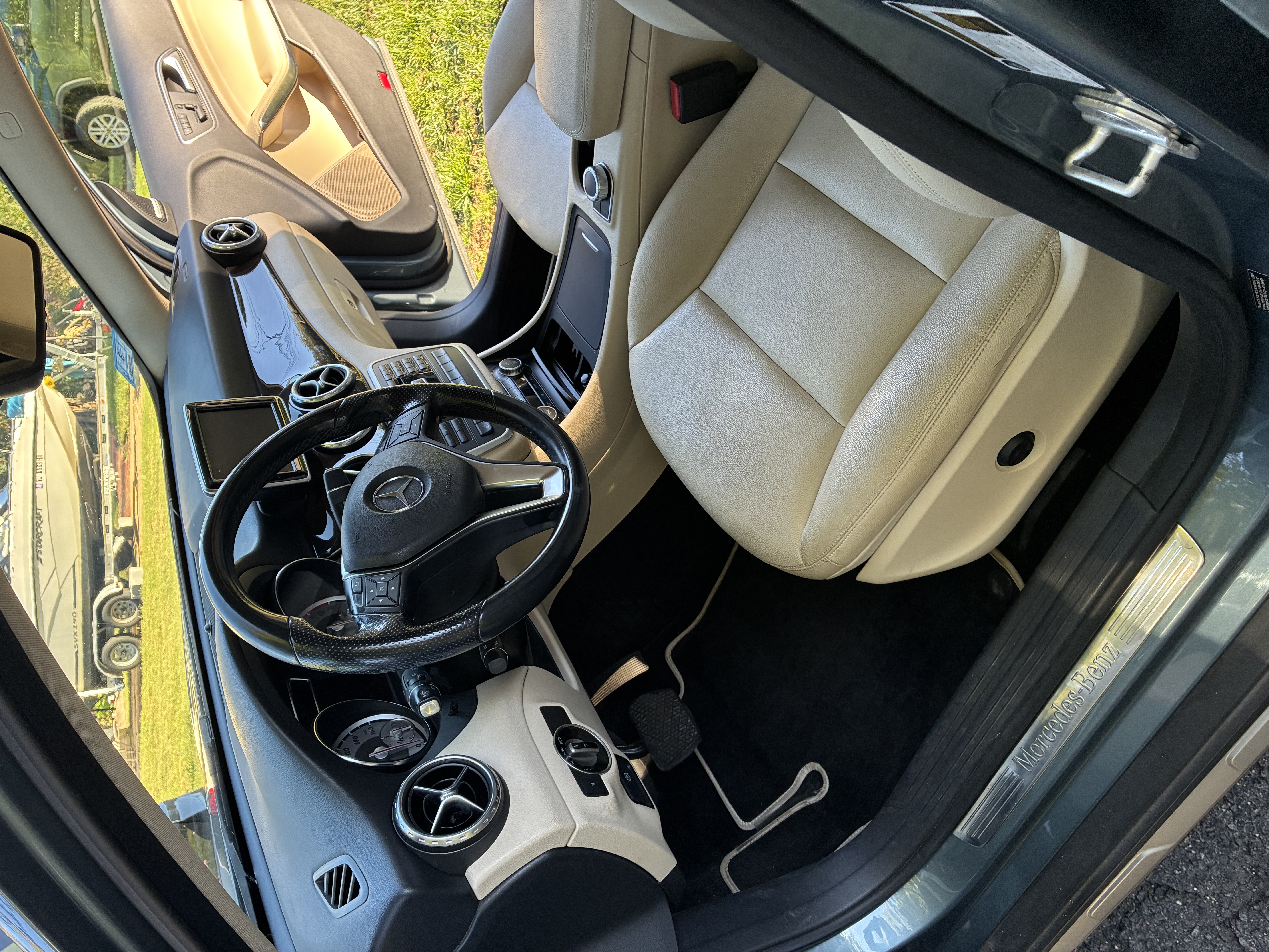 Used 2015 Mercedes-Benz GLA 250 4MATIC image 11