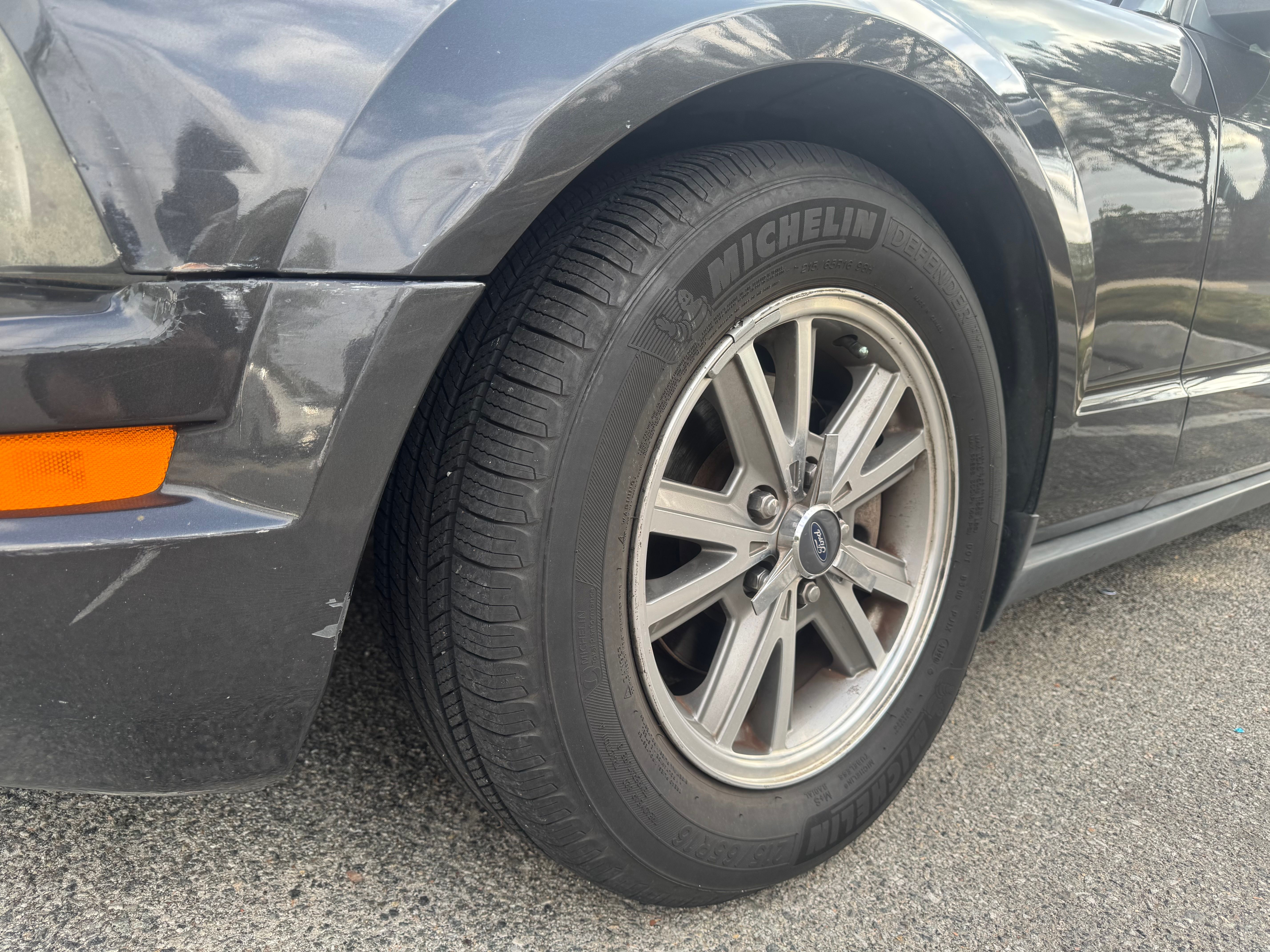 Used 2008 Ford Mustang Coupe RWD image 6
