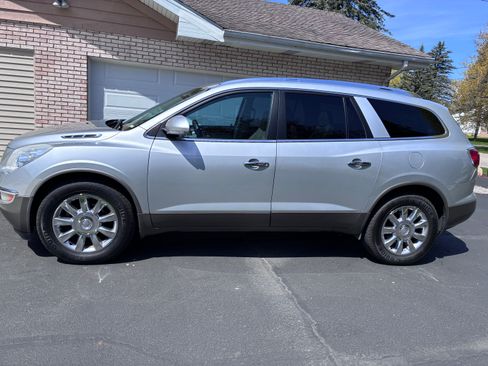 Used 2011 Buick Enclave CXL w/ Trailering Provision Package AWD/4WD image 2