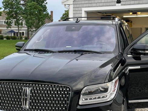 Used 2020 Lincoln Navigator L Reserve w/ Luxury Package AWD/4WD image 5
