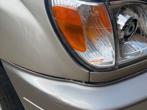 Used 2000 Lexus LX 470 4WD image 14