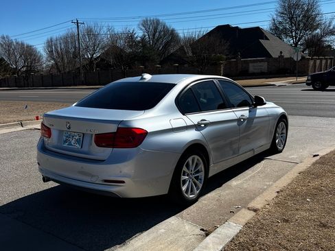 Used 2017 BMW 320i xDrive Sedan image 6