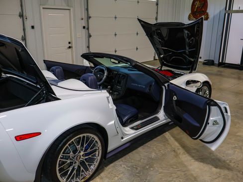 Used 2013 Chevrolet Corvette 427 w/ 1SC Preferred Equipment Group image 22