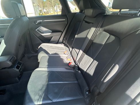 Used 2020 Audi Q3 2.0T Premium image 11