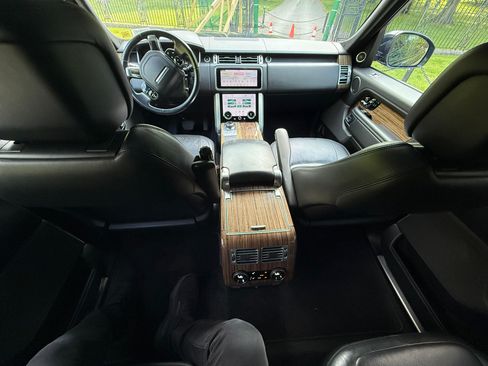 Used 2019 Land Rover Range Rover Long Wheelbase Supercharged AWD/4WD image 25