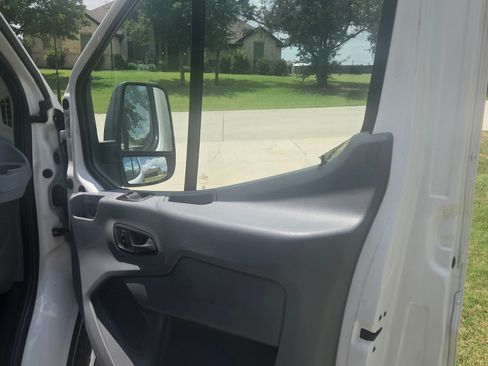 Used 2017 Ford Transit 150 148 Low Roof RWD image 22