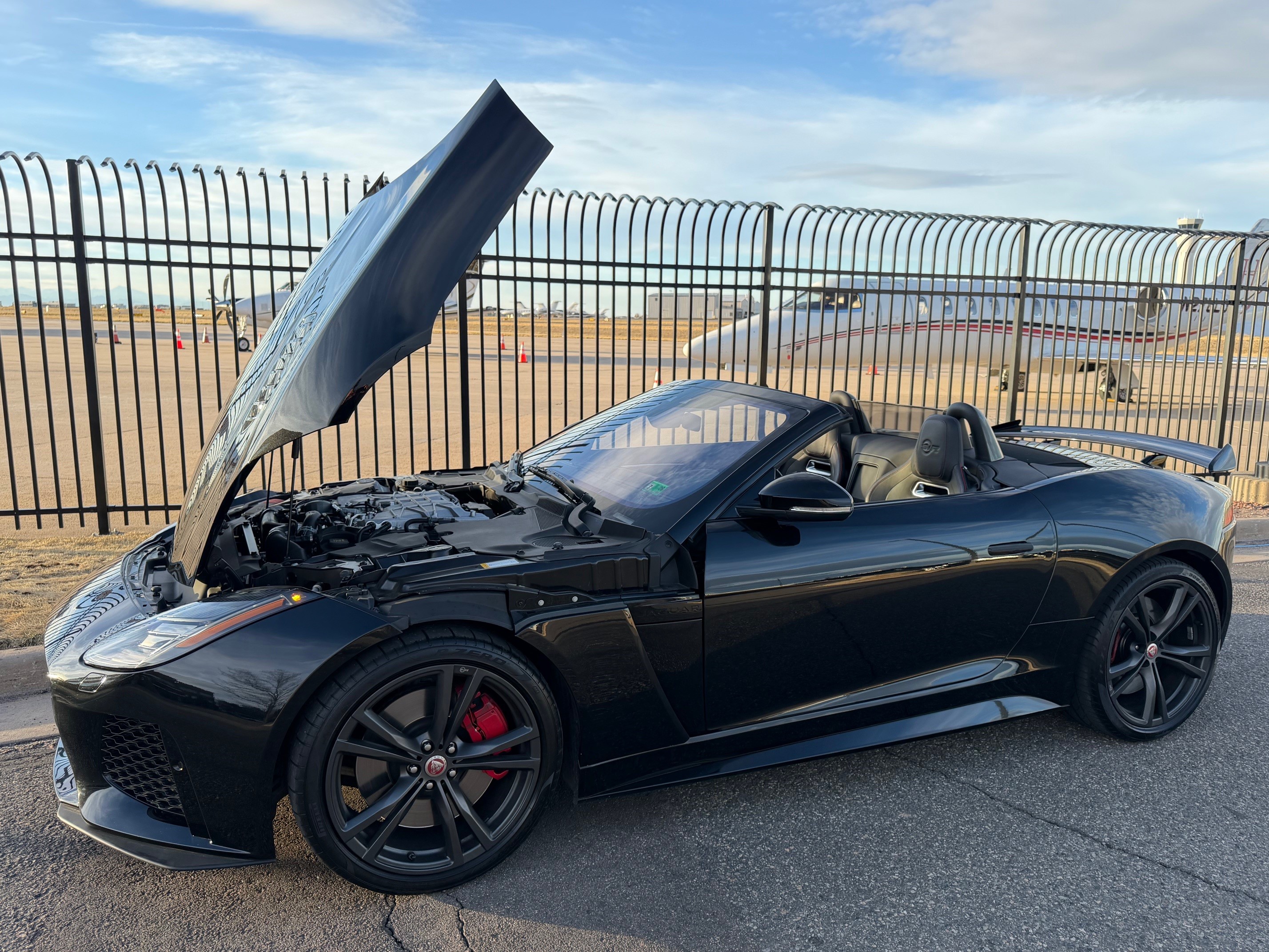 Used 2020 Jaguar F-TYPE SVR AWD/4WD image 2