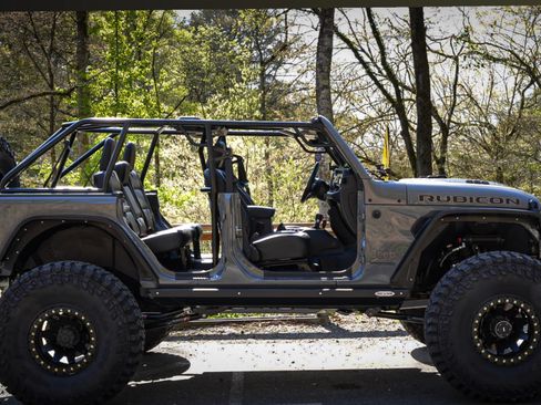 Used 2021 Jeep Wrangler Unlimited Rubicon w/ Trailer Tow Package AWD/4WD image 13