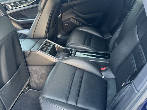 Used 2020 Porsche Panamera 4 image 8