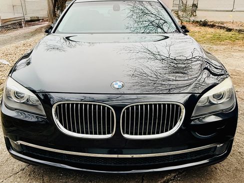 Used 2012 BMW 750i xDrive image 1