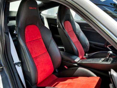 Used 2019 Porsche 911 GT3 image 17