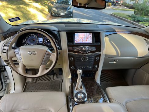 Used 2015 INFINITI QX80 Luxe w/ 22" Wheel Package image 10