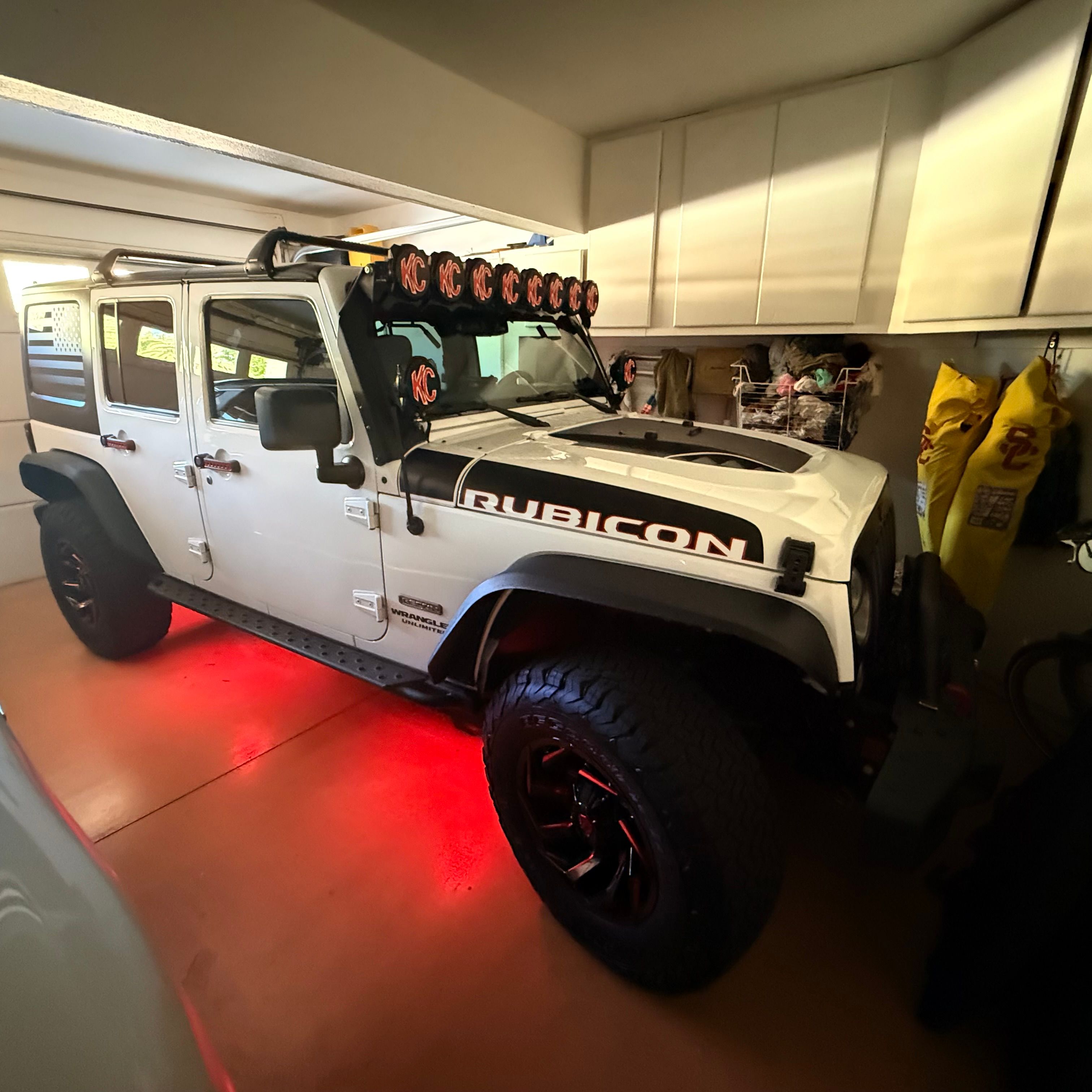 Used 2017 Jeep Wrangler Unlimited Rubicon AWD/4WD image 23