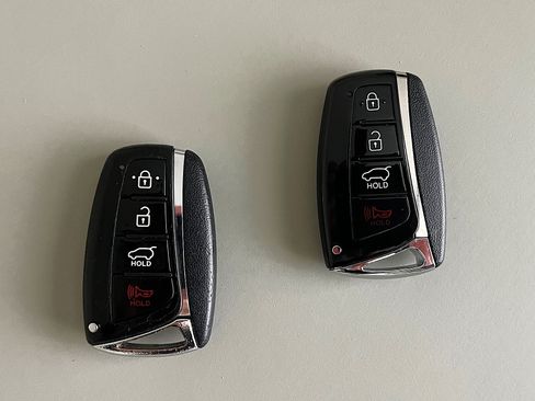 Used 2017 Hyundai Santa Fe Sport w/ 2.4L Tech Package 04 image 25