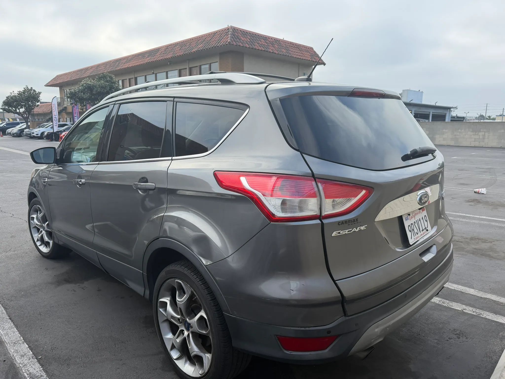 Used 2014 Ford Escape Titanium w/ Equipment Group 401A FWD image 5