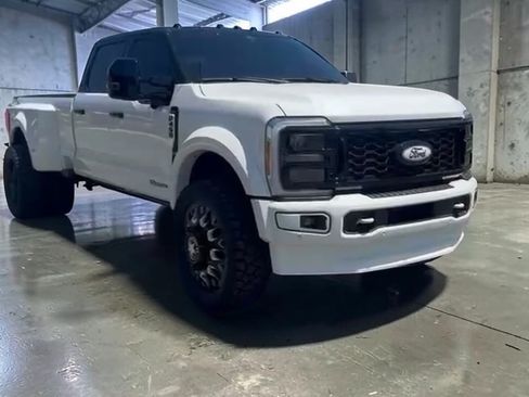 Used 2024 Ford F450 Limited w/ FX4 Off-Road Package AWD/4WD image 6