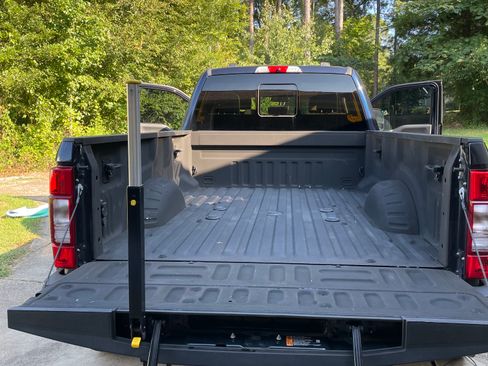 Used 2022 Ford F350 4x4 Crew Cab DRW Super Duty image 9