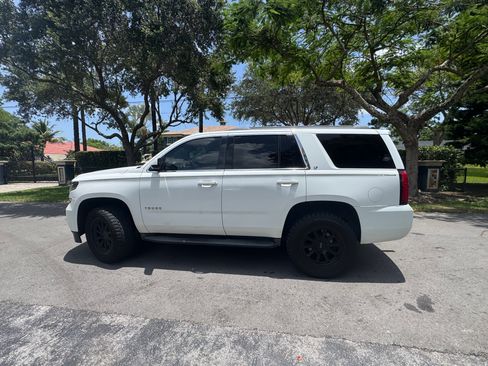 Used 2015 Chevrolet Tahoe LT RWD image 8