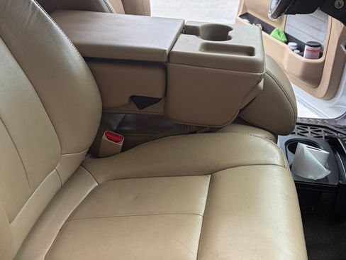 Used 2012 Ford F150 Lariat w/ Lariat Plus Pkg RWD image 4