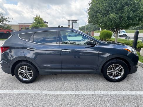 Used 2018 Hyundai Santa Fe Sport w/ 2.4L Value Package 02 AWD/4WD image 17