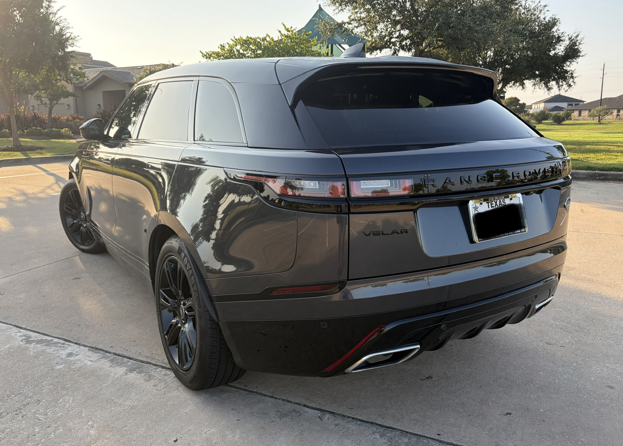 Used 2023 Land Rover Range Rover Velar R-Dynamic S AWD/4WD image 8