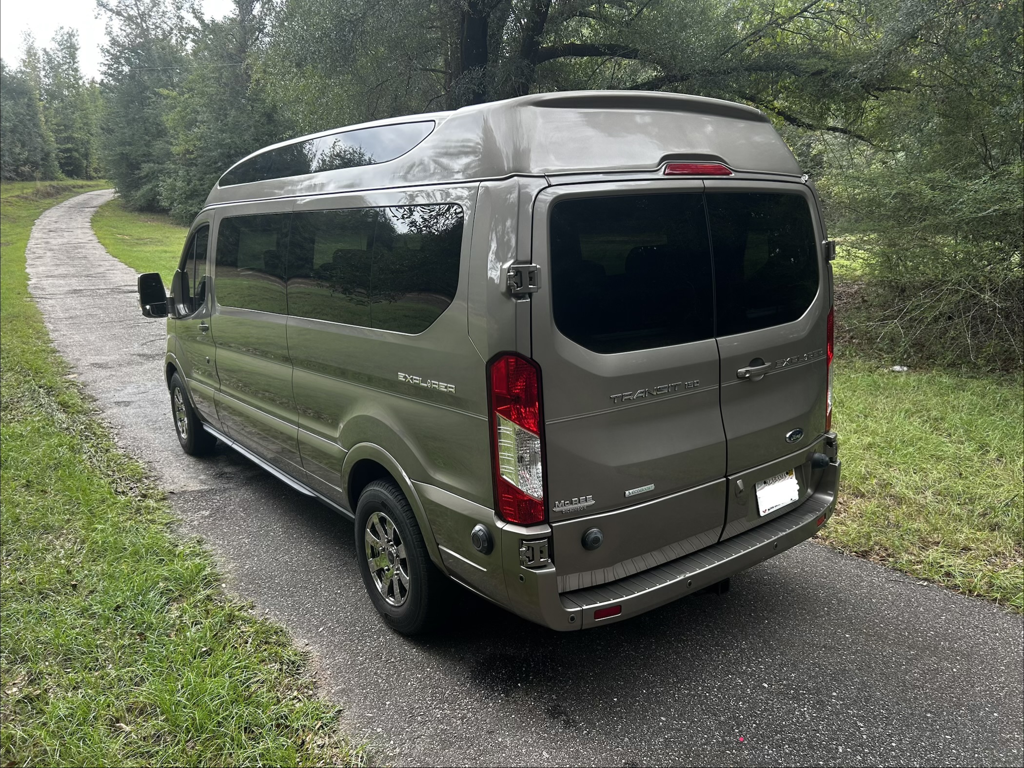 Used 2020 Ford Transit 150 Low Roof w/ Exterior Upgrade Package RWD image 5