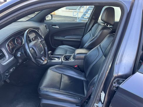 Used 2021 Dodge Charger SXT w/ Leather Interior Group image 5