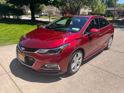 Used 2016 Chevrolet Cruze Premier FWD image 6