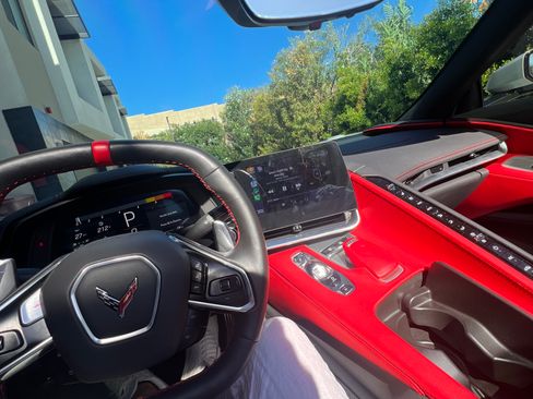 Used 2023 Chevrolet Corvette Stingray Preferred Conv w/ 2LT image 5