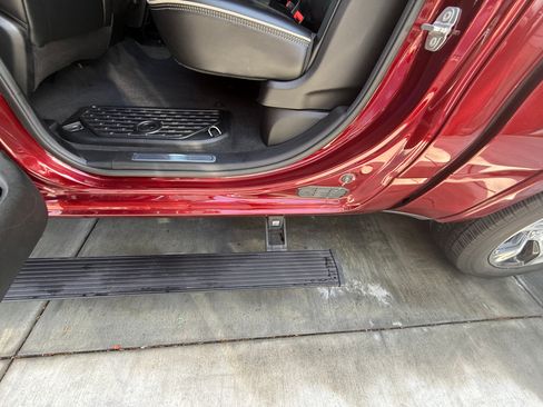 Used 2019 RAM 1500 Laramie image 19