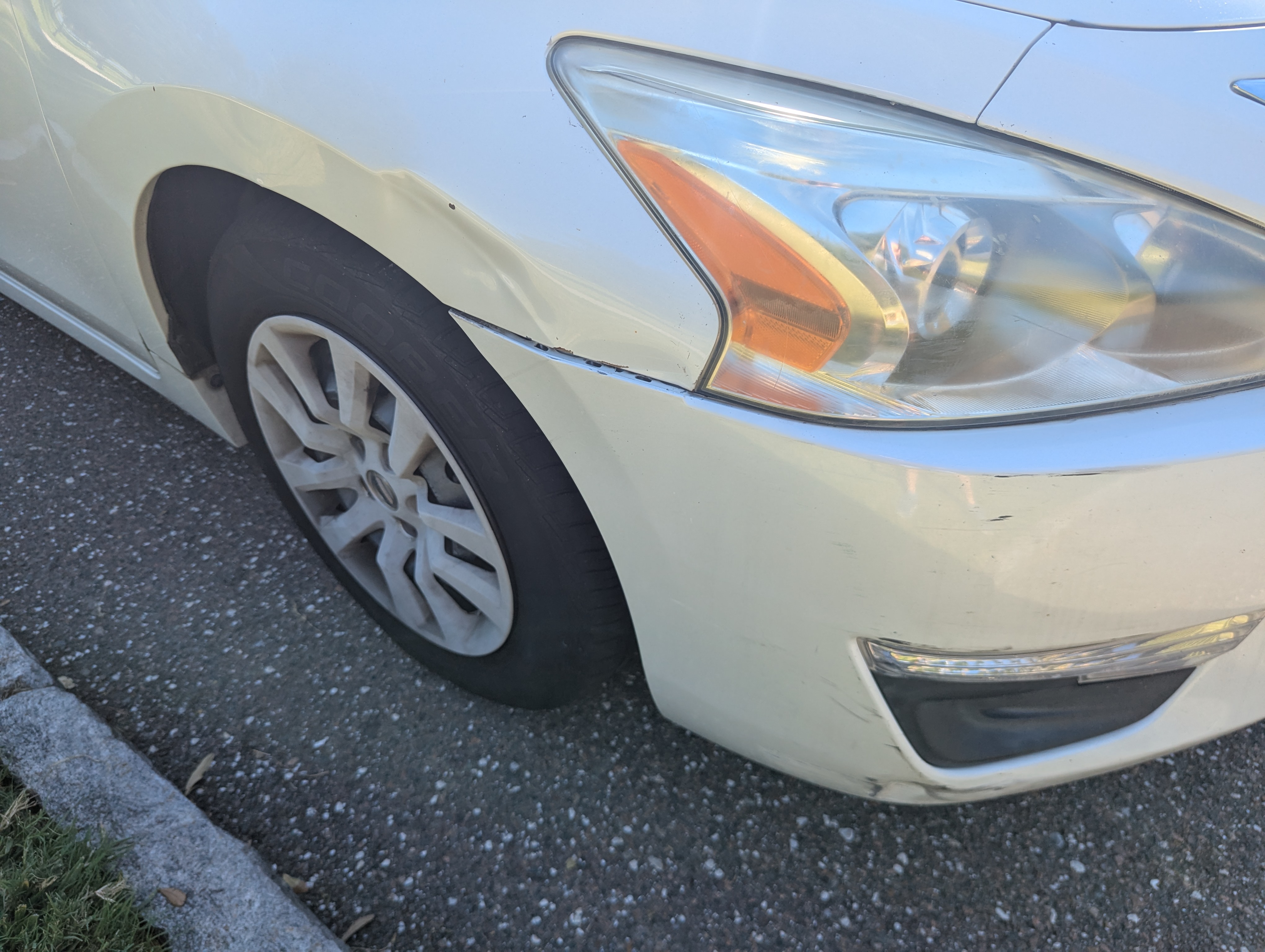 Used 2014 Nissan Altima 2.5 S FWD image 15