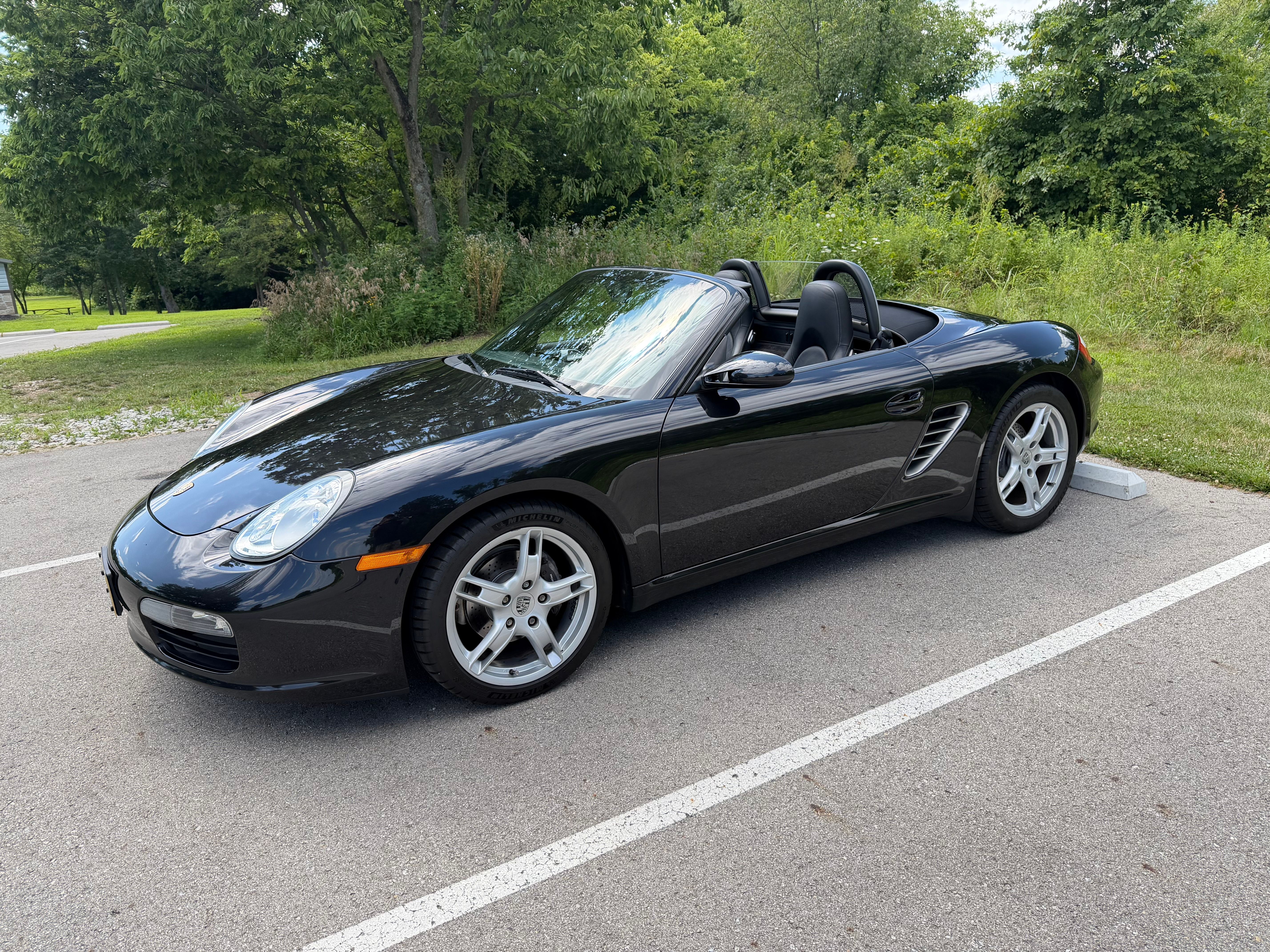 Used 2005 Porsche Boxster RWD image 2