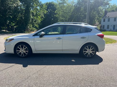 Used 2017 Subaru Impreza 2.0i Limited AWD/4WD image 2