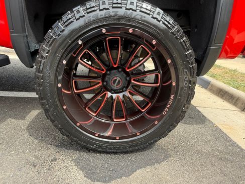 Used 2019 GMC Sierra 1500 SLT w/ SLT Premium Plus Package image 12