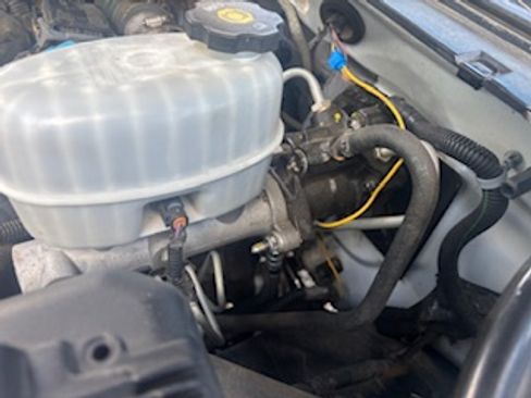 Used 2004 Chevrolet Silverado 3500 4x4 Crew Cab w/ Heavy-Duty Power Package image 13