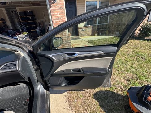 Used 2017 Ford Fusion S image 12