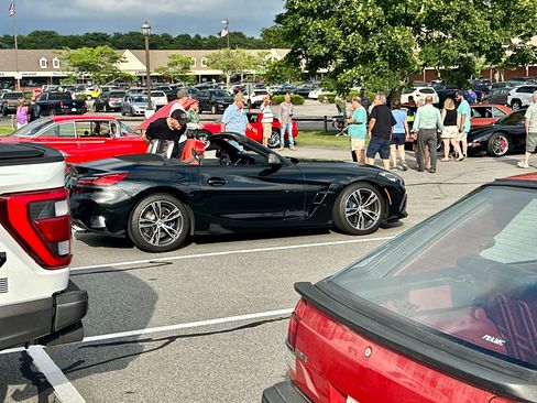 Used 2020 BMW Z4 M40i w/ Premium Package RWD image 13