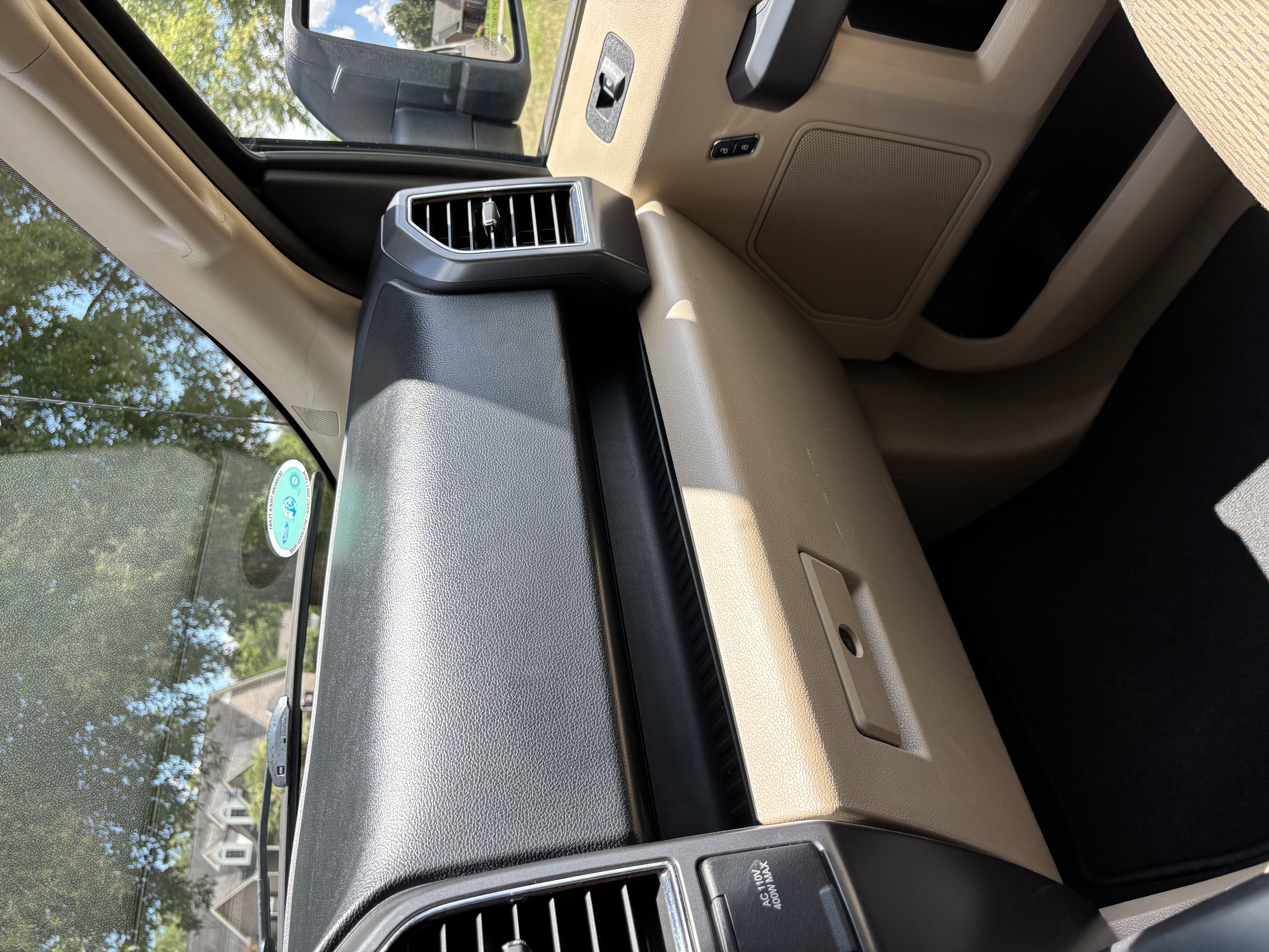 Used 2018 Ford F150 XLT w/ Equipment Group 302A Luxury AWD/4WD image 18