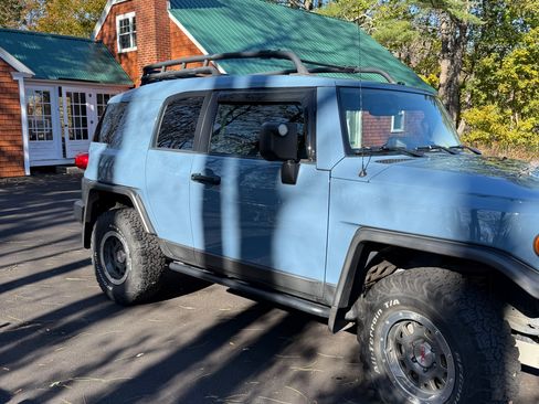 Used 2014 Toyota FJ Cruiser 4WD w/ Trail Teams Ultimate Edition image 2