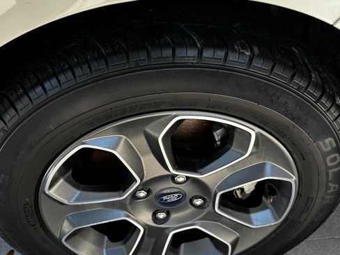 Used 2020 Ford EcoSport S image 13