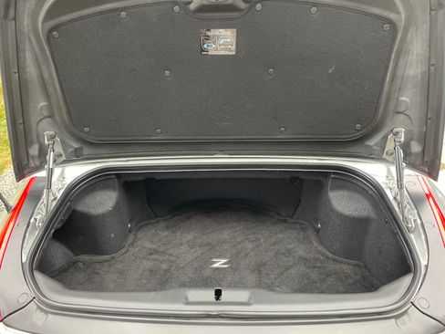 Used 2005 Nissan 350Z Touring RWD image 8
