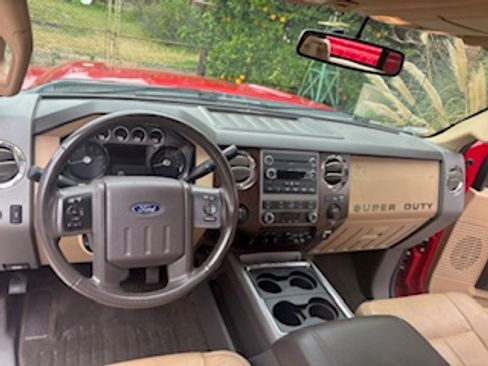 Used 2012 Ford F250 Lariat w/ Chrome Pkg image 17