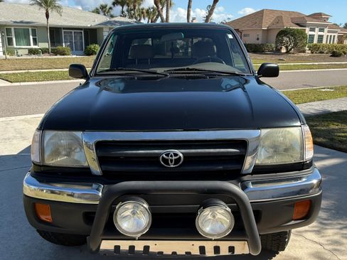 Used 1999 Toyota Tacoma 4x4 Xtracab V6 image 2