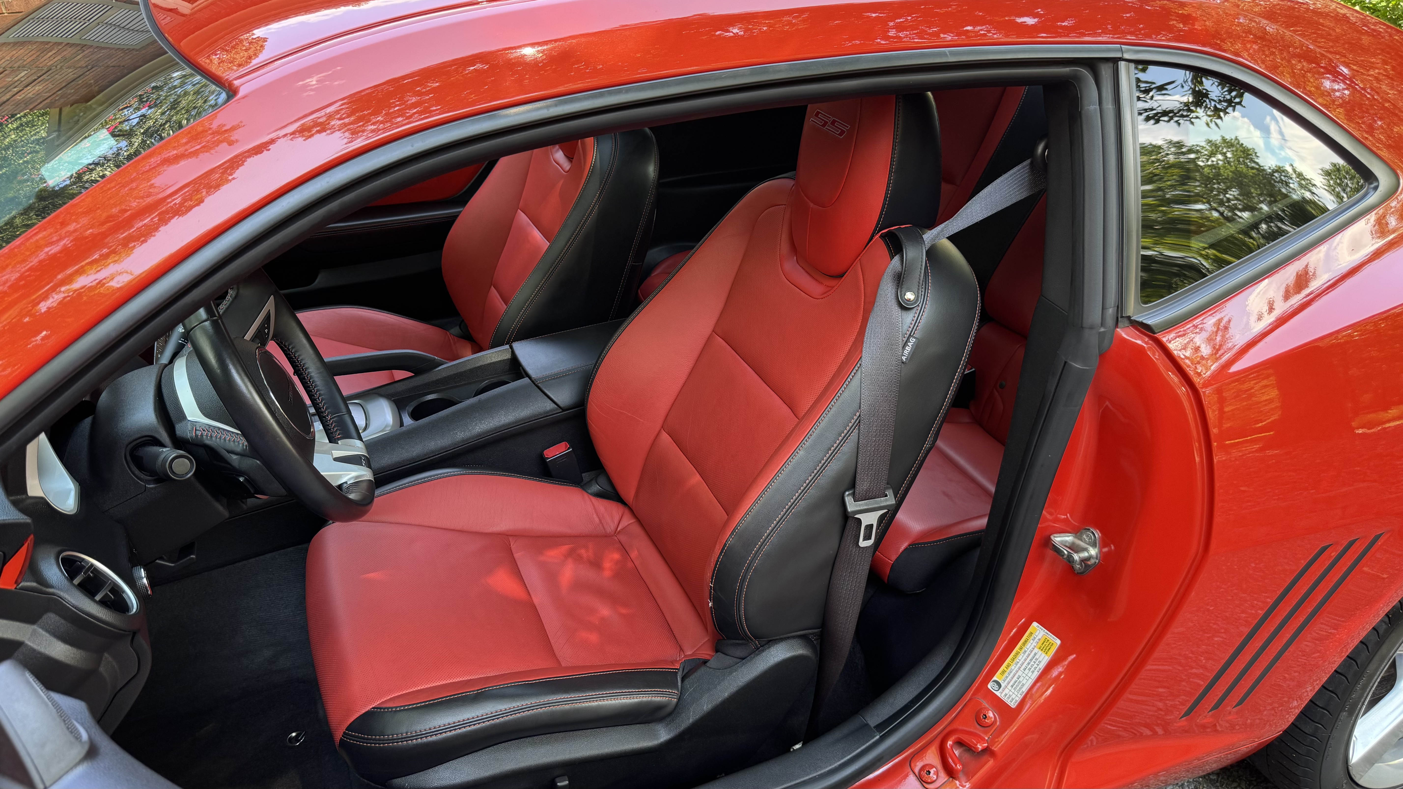 Used 2010 Chevrolet Camaro SS w/ RS Package RWD image 20